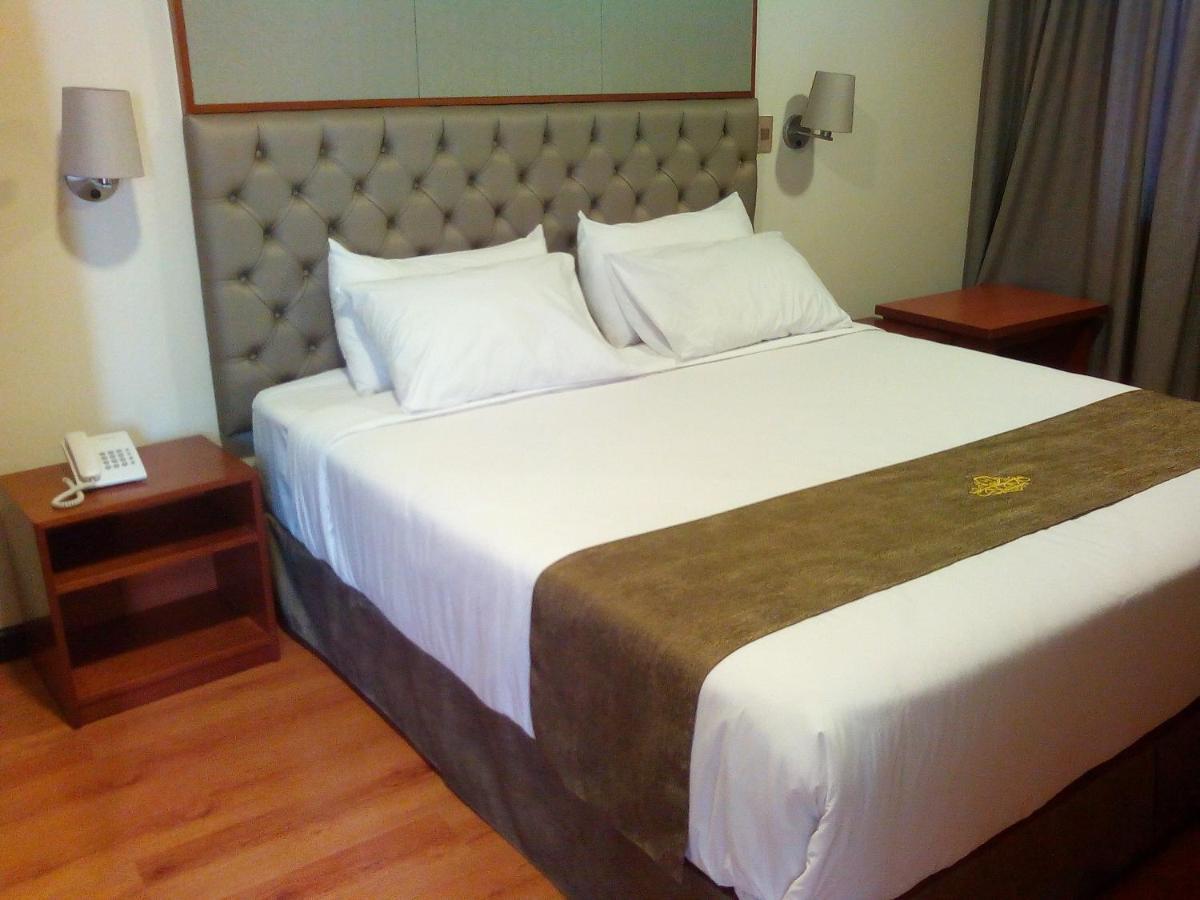 Hotel Candamo Lima Buitenkant foto