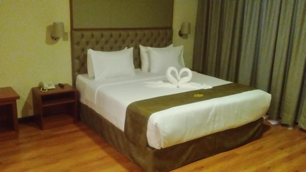 Hotel Candamo Lima Buitenkant foto
